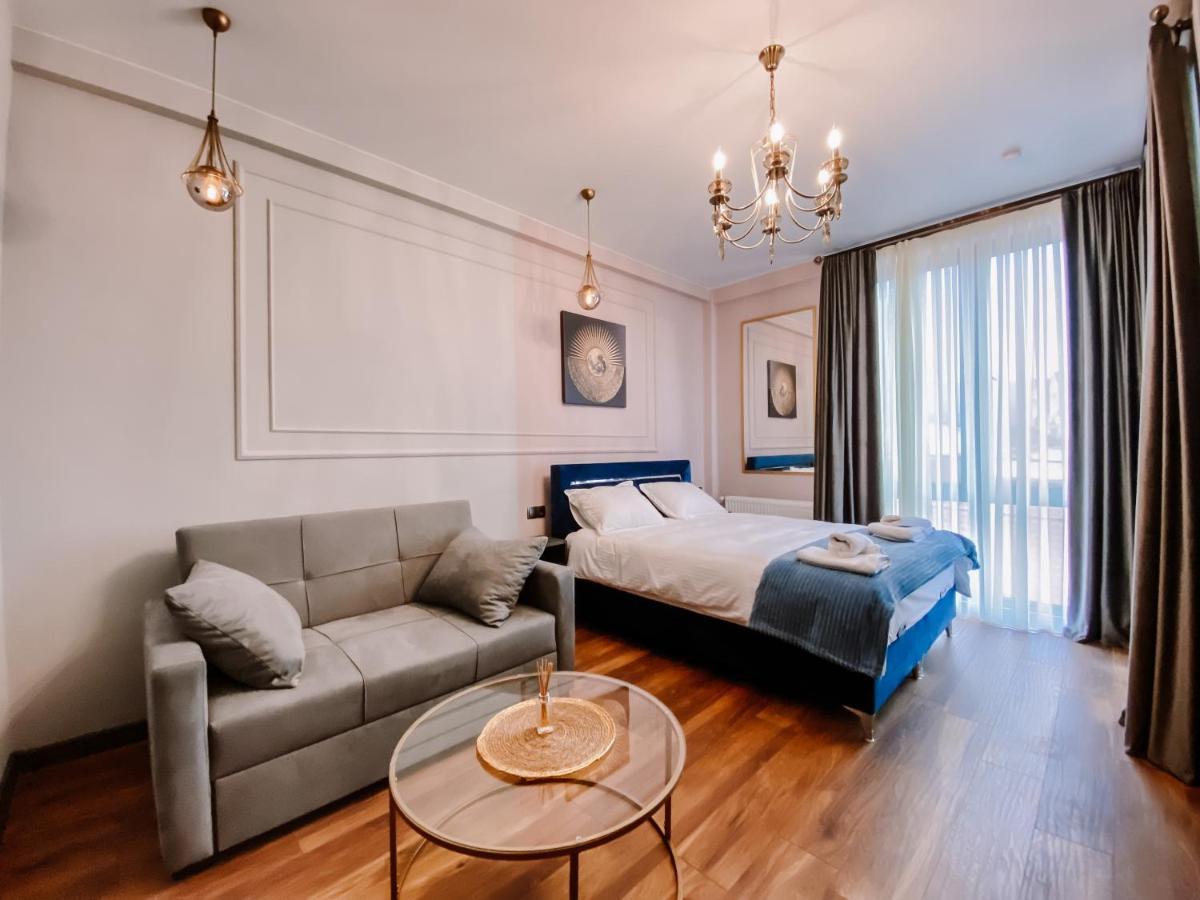 טביליסי Trinity Hotel מראה חיצוני תמונה