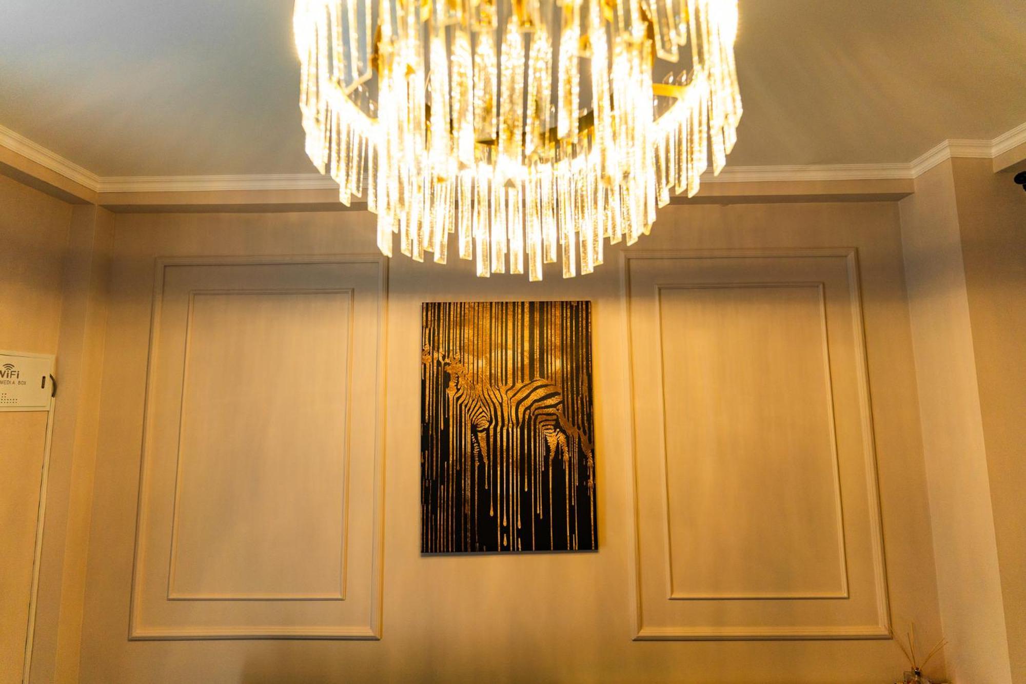 טביליסי Trinity Hotel מראה חיצוני תמונה