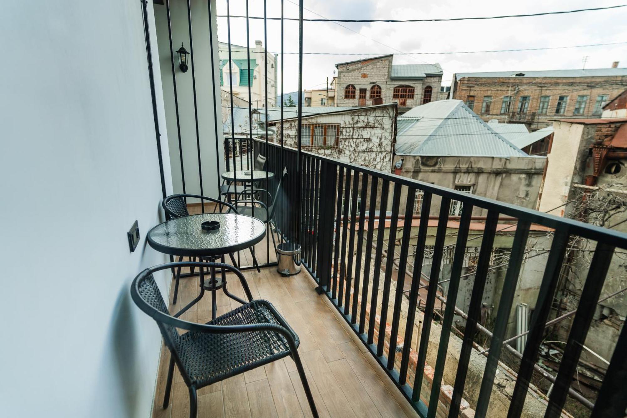 טביליסי Trinity Hotel מראה חיצוני תמונה